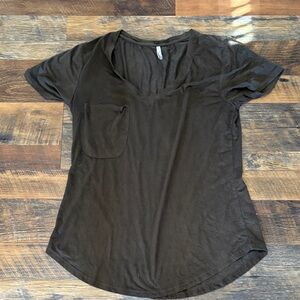 Z Supply green suede relaxed V-neck short‎ sleeve tee